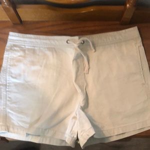 Xhilaration khaki shorts, EUC, size 7 (juniors).